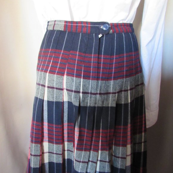 SALE Vintage Traditional Preppy Style Pleated Plaid Skirt Navy Cranberry Gray - Picture 3 of 4